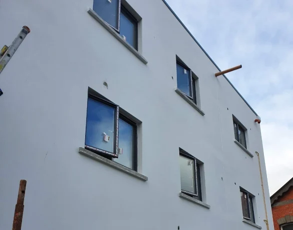 Screenshot_20240213_211621_Photos